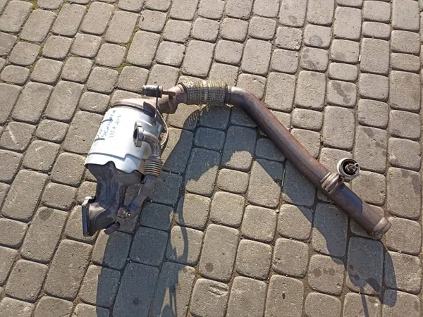Katalysaattoriputki OEM 68281699AH Jeep Wranglerille image 2