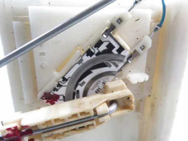 Kraftstoffstandsensor Skoda Octavia I 1.9 TDI image 3