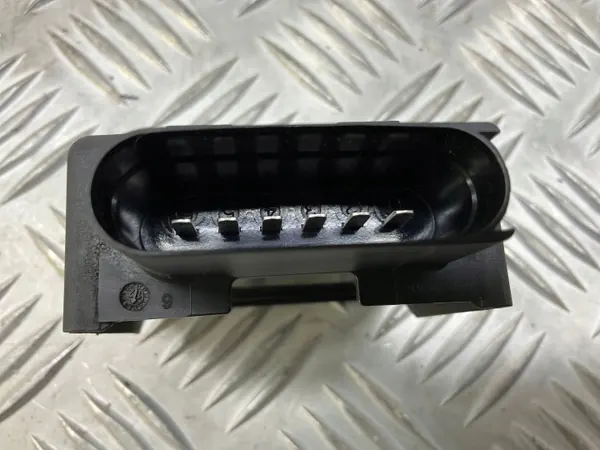 Skoda Octavia Mk3 Ruiskutusmoduuli OEM 5Q0906121D image 3