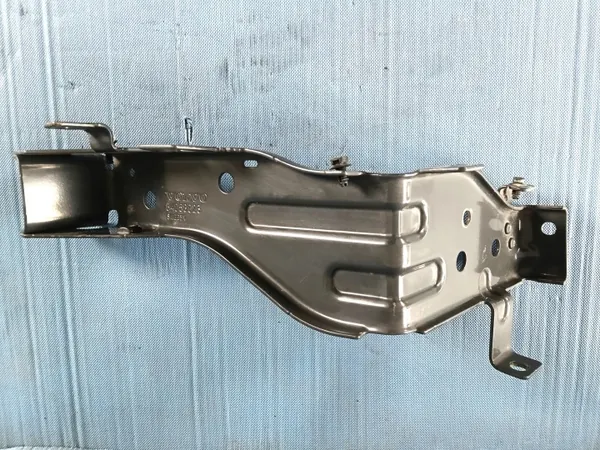 Support phare halogène OEM 84058023 pour Volvo FH4 image 3
