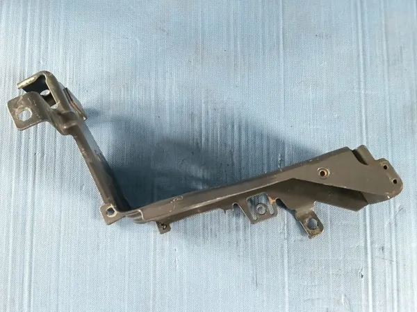 Support phare halogène OEM 84058023 pour Volvo FH4 image 5