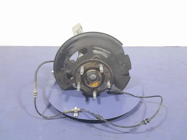 Cubo Dianteiro Esquerdo OEM 39030299 para Opel Astra V image 2