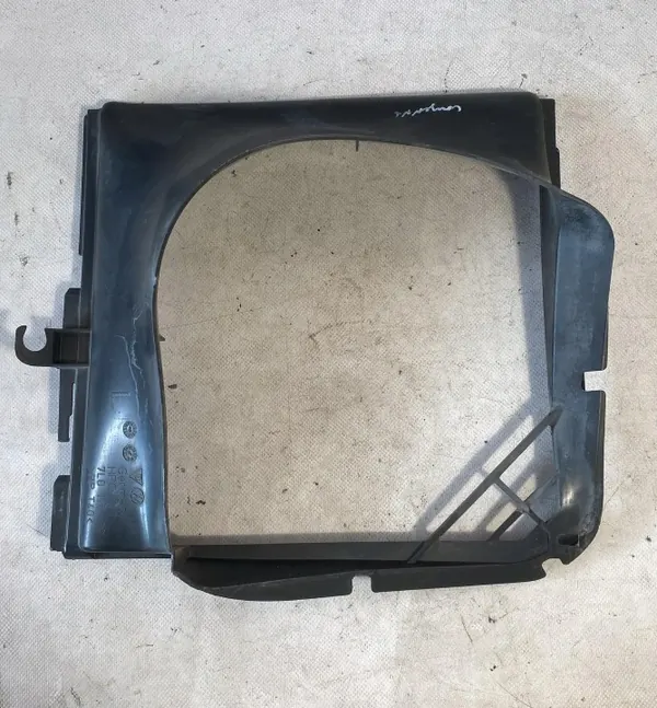 Porsche Cayenne 955 Ilmanottojohto OEM 7L0117339 Vasen image 2
