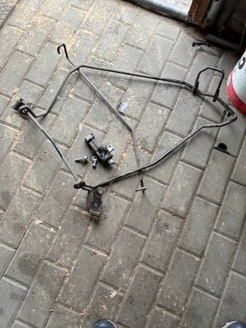 Coffre de roue de secours OEM 572108500R Renault Kangoo image 2