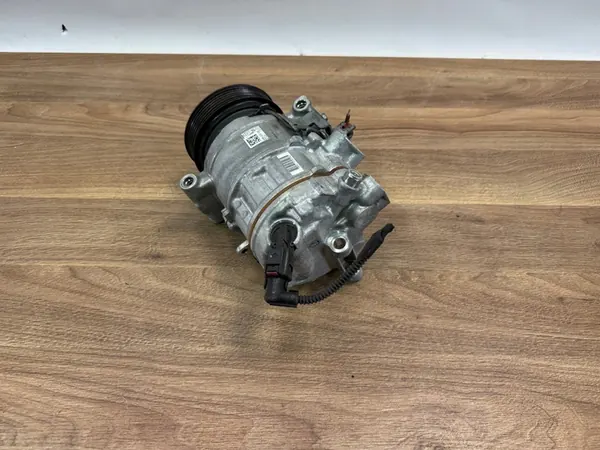 Compressore AC Audi A5 A4 Q5 8T0260805P image 4