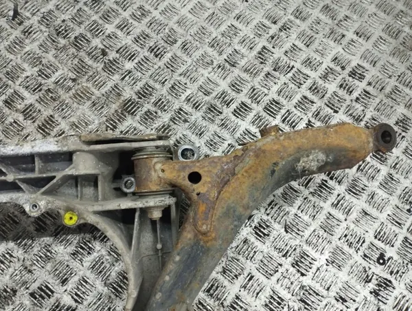 Cadre avant Lexus IS 2006 OEM AMD141836 image 10