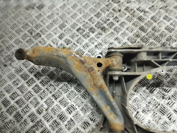 Cadre avant Lexus IS 2006 OEM AMD141836 image 5