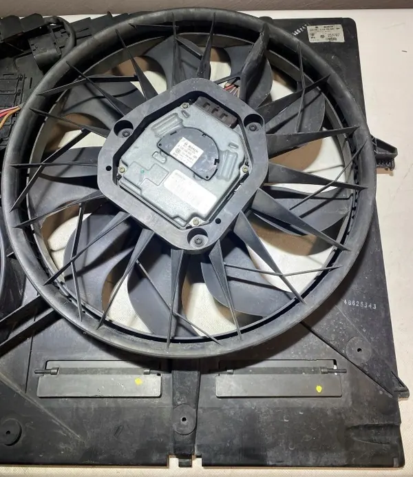 Jäähdytinpuhallin Porsche Cayenne 955 OEM 7L0121207E image 3