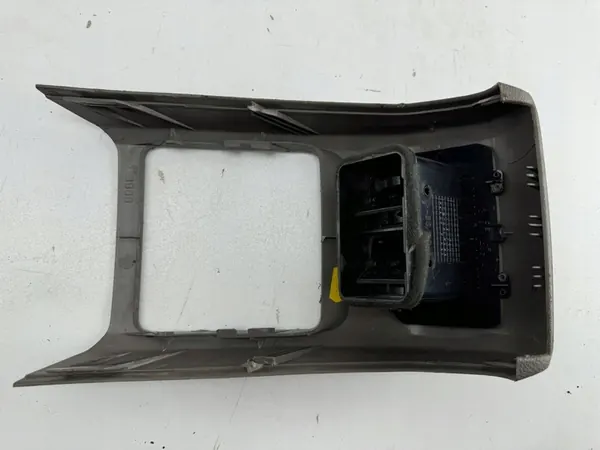 Grade de ventilação traseira Volkswagen Golf VI 2009 image 4