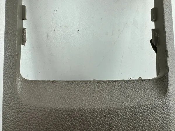 Grade de ventilação traseira Volkswagen Golf VI 2009 image 8