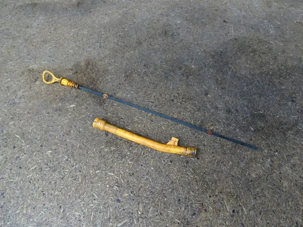 ÖLJYMITTARI AUDI A3 8L 06A115611Q image 2