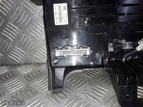 Ford Ranger ilmastointimoduuli OEM lb3t18e245fc3ga8 image 4