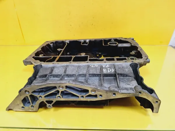 Base inférieure de carter OEM DRC97021 pour Audi A6 C6 2.4 V6 image 4