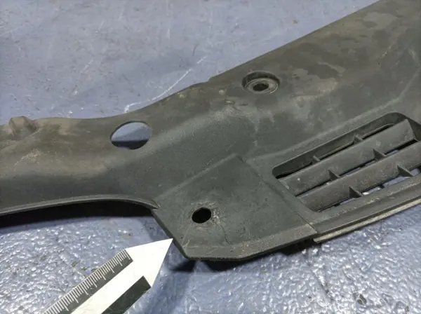 Honda OE Lochow-304795-01 Front-Gurtabdeckung image 5