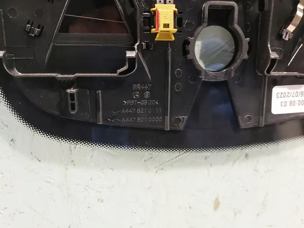 Frontscheibe OEM A4478210111 mit Kamerasensor 2022 image 8