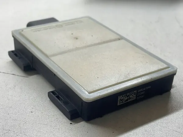 RADARSENSOR ACC DISTRONIC JAGUAR LAND ROVER image 2