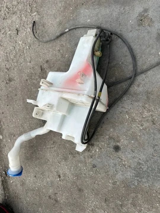 Scheibenwaschbehälter Mazda CX-3 2015-21 OEM D10E67480 image 5