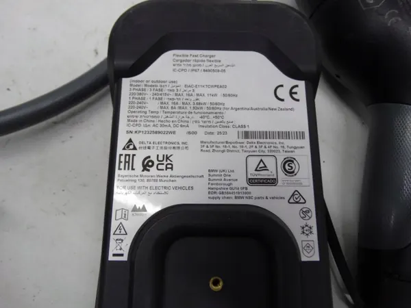 Chargeur Flexible Rapide BMW OEM 8490509-05 380V image 5