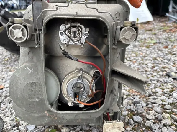 Volkswagen II LT 2003 Oikea Ajovalo 2D1941016 image 2