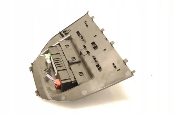 Skoda USB-pistorasia OEM 6VB857367 Fabia IV:lle image 5