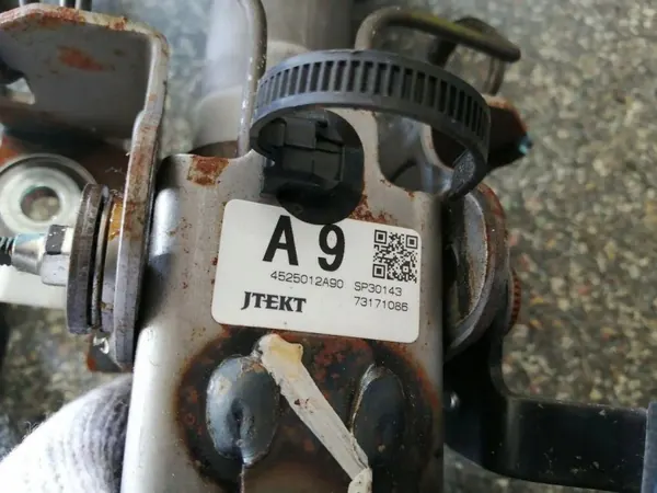 Toyota Auris servostyrpump OEM 1321001011 image 5