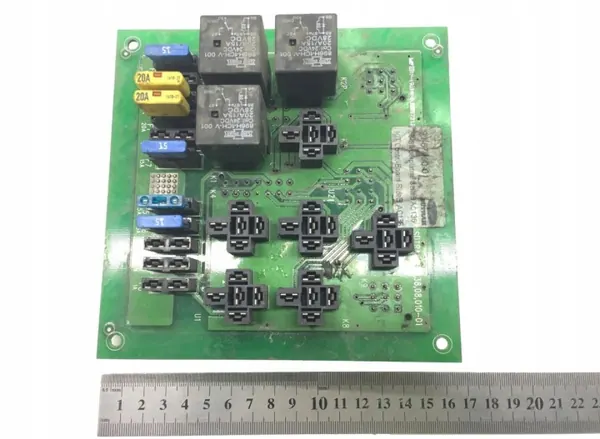 OEM 91-67000-01 Volvo Sulakkeet Piirilevy image 2