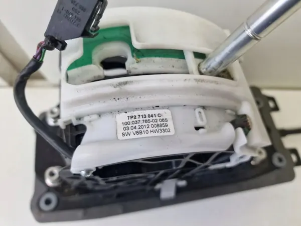 Versnellingspook OEM 7P2713041C VW Touareg 2011 image 3