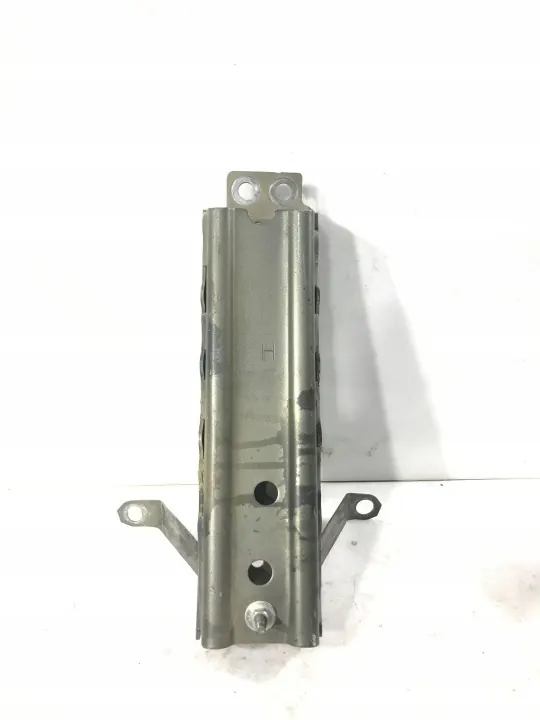 Cadre Subaru Outback 2018 OEM 50825AL00A9P image 2
