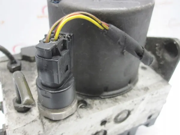 MERCEDES VITO W639 2.2 CDI Pompe ABS A0014460989 image 7