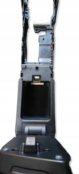Renault Megane IV konsol armstöd OEM P969109180R image 3