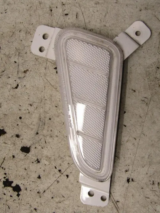 Stötfångarreflektor fram höger OEM 92408J9210 Hyundai Kona image 2