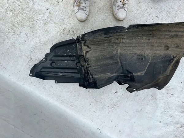 Subaru OE 59110fj010 Front Left Wheel Arch image 9