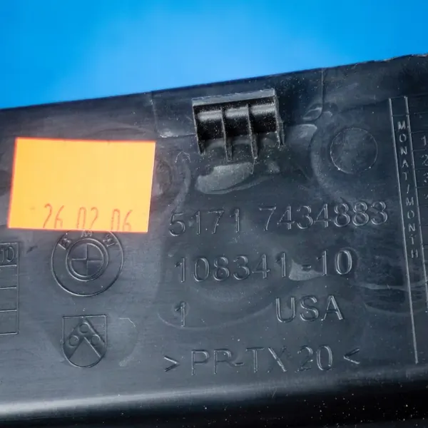 Cache pare-brise droit OEM 51717434883 BMW X5/X6 image 3