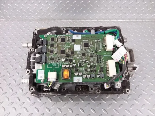 Onduleur Lexus RX 450H OEM 2321200490 - Occasion image 10
