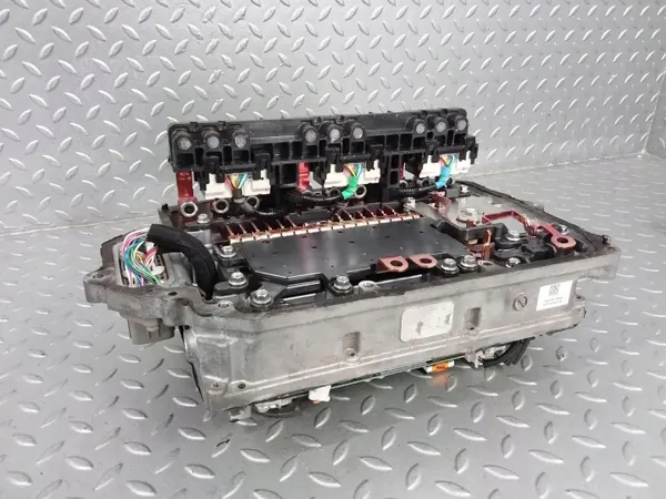 Onduleur Lexus RX 450H OEM 2321200490 - Occasion image 8