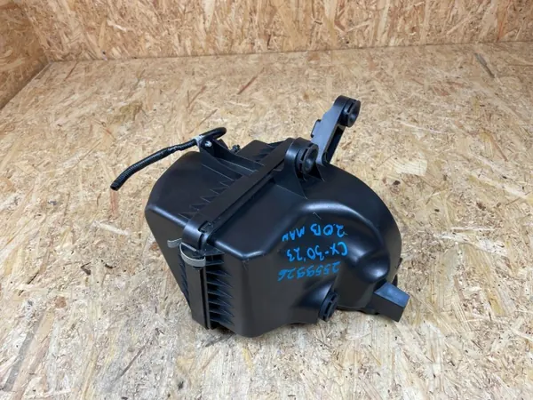 Mazda Luftfilterhus OEM HF2J133AY Begagnad image 7