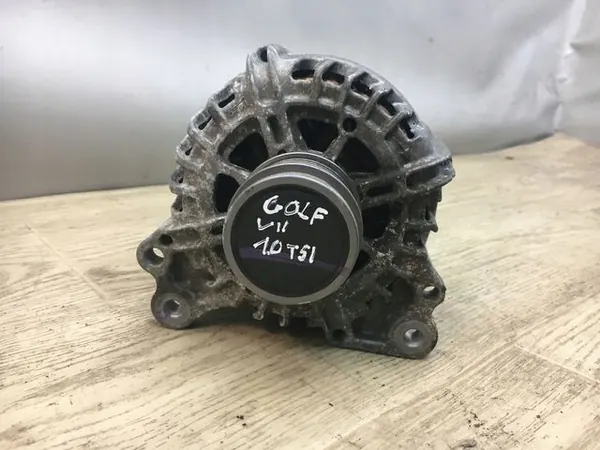 Vaihtovirtageneraattori Seat Arona 1.0 TSI OEM 04E903015G image 2