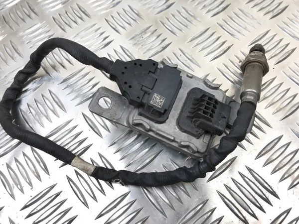Audi Lambda NOX Sensor OEM 4M0907807F - Used image 4