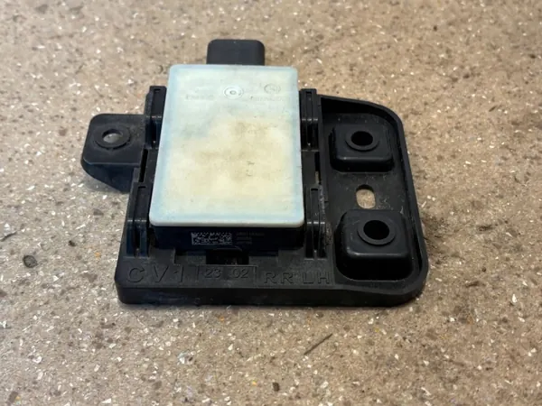 Sensor ponto cego Kia EV6 2023 esquerdo traseiro OEM 99140CV000 image 3