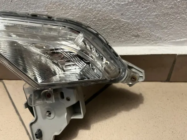 Mazda CX-3 vasen vilkku OEM KIERUNKOWSKAZ LEWY image 4