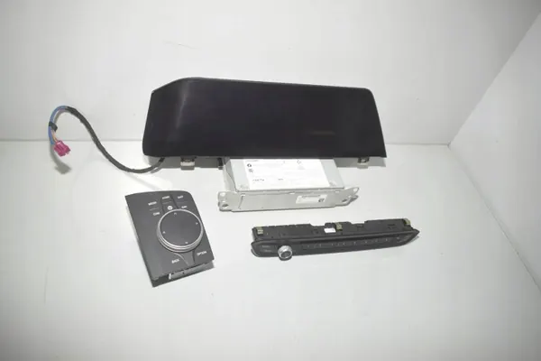 BMW Navigationssystem OEM 5A12F47 för 3 Touring G21 image 2