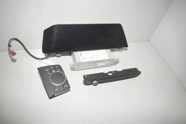 BMW Navigationssystem OEM 5A12F47 för 3 Touring G21 image 3