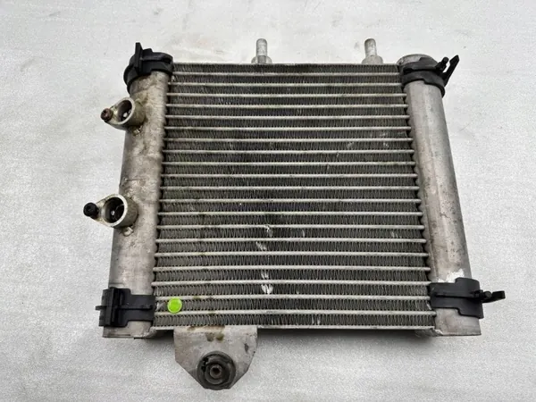 Refroidisseur d'huile Audi OE 4H0117015D d'occasion image 2