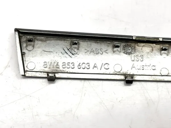 Audi A5 Türleiste OEM 8W6853603 - Gebraucht image 5