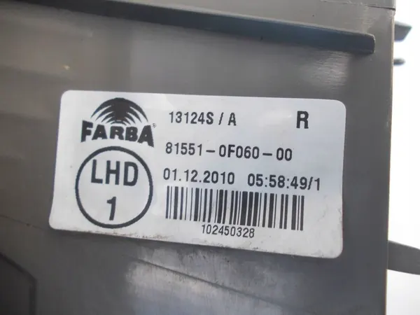 Luz trasera derecha Toyota Corolla Verso II 13124SA image 7