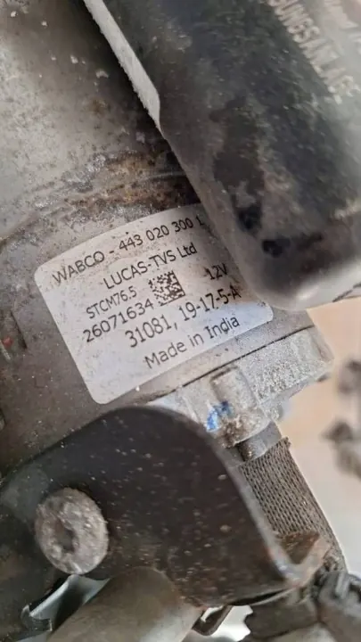 Compresseur suspension air Audi OE 80A616005E image 4