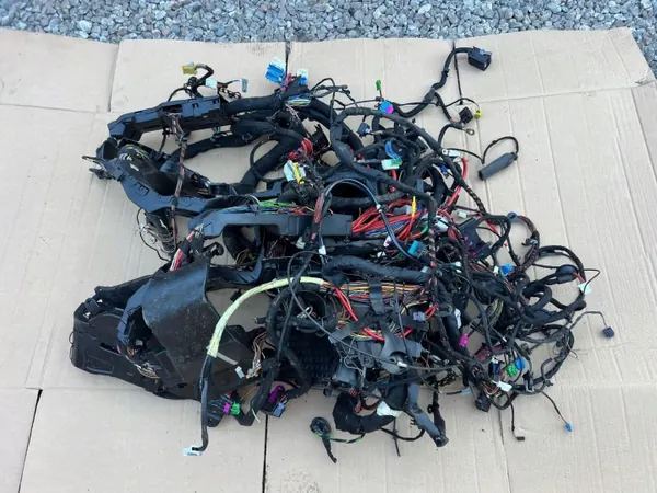 Mercedes-Benz AMG Interieur Kabelboom OEM 8008 image 6