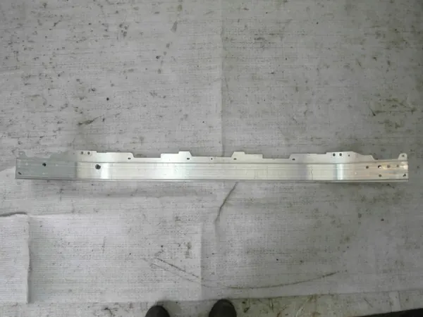 BMW X1 X2 voorbumperversterking OEM 51119879155 image 3