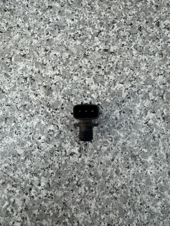 Sensor Vacío Servo Mazda OEM K123 437V0 Usado image 4