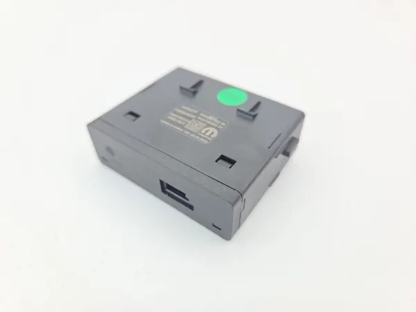 USB-port OEM 9854399280 för Citroen E-C3 IV Mitt image 4